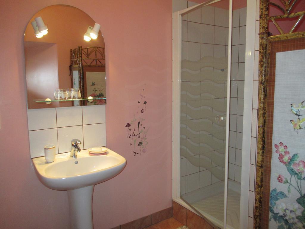 Les Sources Bed and Breakfast Poilley  Εξωτερικό φωτογραφία