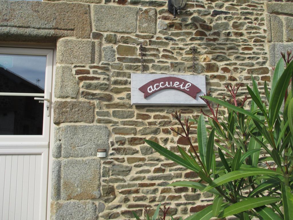 Les Sources Bed and Breakfast Poilley  Εξωτερικό φωτογραφία