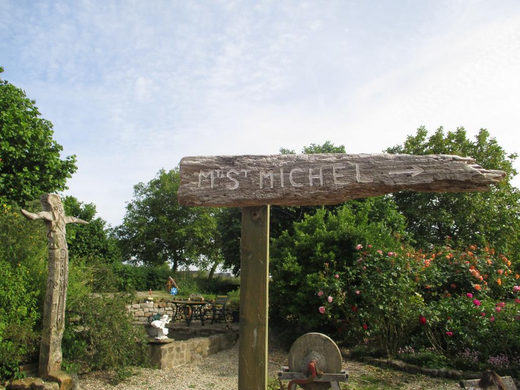 Les Sources Bed and Breakfast Poilley  Εξωτερικό φωτογραφία