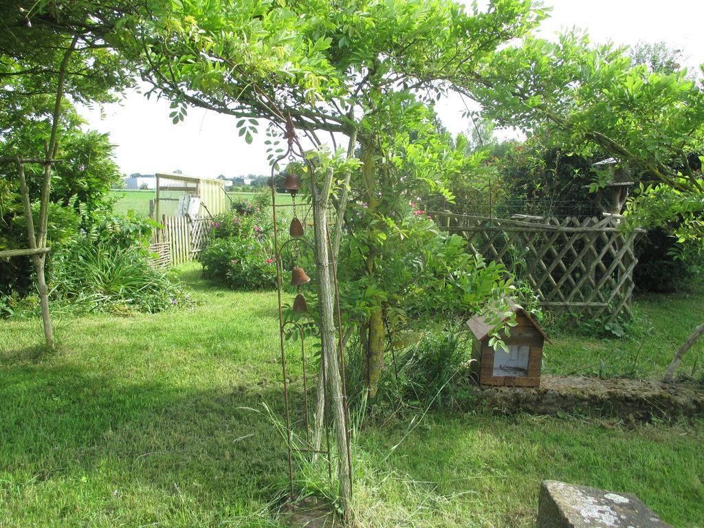 Les Sources Bed and Breakfast Poilley  Εξωτερικό φωτογραφία