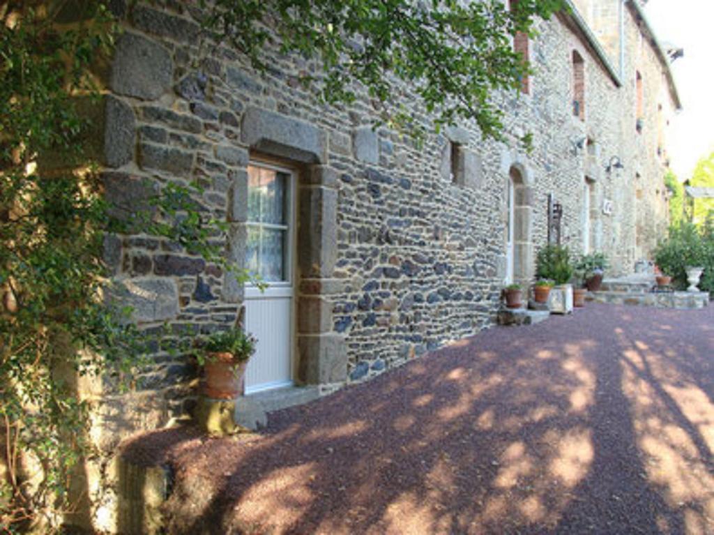Les Sources Bed and Breakfast Poilley  Εξωτερικό φωτογραφία